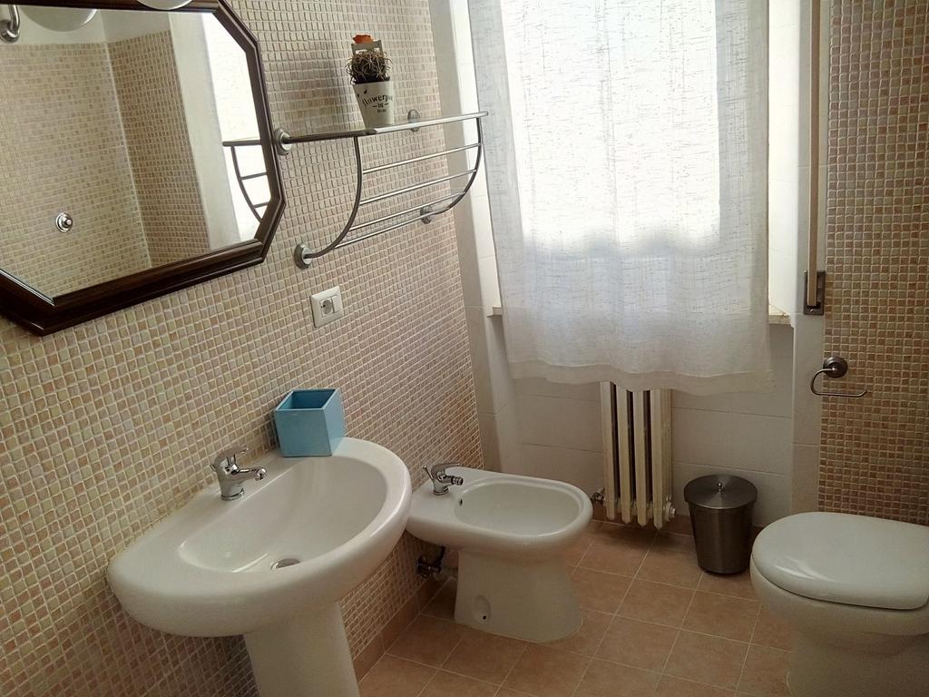 Camere Due Per Due Sirolo Rom bilde